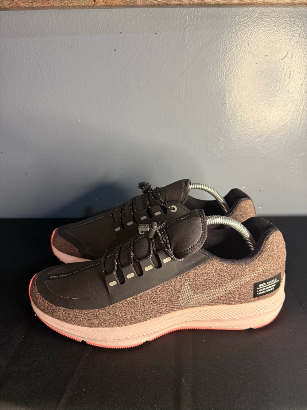 Nike Women's Athletic Sneakers in Brown and Pink